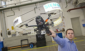 UAV z laserem pomierzy wnętrza