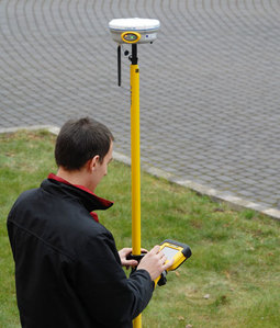 Trimble udoskonala odbiorniki GNSS <br />
fot. JP