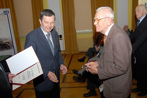 Prof. Julian Niebylski nagrodzony medalem Narutowicza
