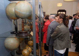 100 globusów w Muzeum Geodezyjnym