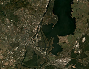 Kolejne nanosatelity Planet trafią na orbitę <br />
Szczecin i Jezioro Dąbie na zobrazowaniach mozaikowych basemaps pochodzących z satelitów Dove