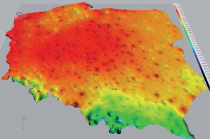 Poprawki i pogorszki <br />
Porównanie geoidy PL-geoid-2011 z modelem geopotencjalnym EGM08 dla wysokości normalnych (cięcie warstwicowe różnic wysokoś­ci centymetrowe, opis w metrach)