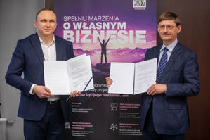 POLSA i Fundacja Przedsiębiorczy Toruń będą rozwijać sektor kosmiczny w Toruniu <br />
Paweł Żywiecki i Grzegorz Wrochna
