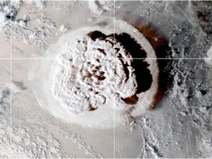 Satelity prezentują obraz zniszczeń na krańcu świata <br />
fot. NOAA