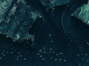 Dane z satelitów ICEYE wesprą europejską kontrolę nad morzami <br />
Port w Singapurze na zobrazowaniu z satelity ICEYE