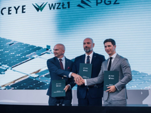 Trzy firmy podpisały porozumienie ws. satelitów i stacji SAR w Polsce <br />
Fot. PGZ