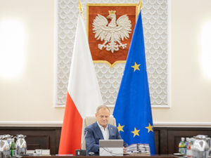 Donald Tusk przydzielił dwóm ministrom zadanie związane z mapą zasadniczą <br />
Premier Donald Tusk podczas posiedzenia Rady Ministrów 5 listopada br. (fot. MSWiA)